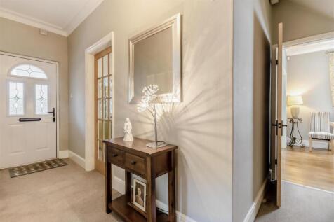 8660343-interior19.jpg