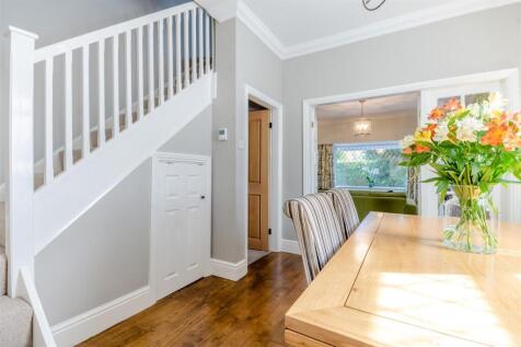 8660343-interior30.jpg