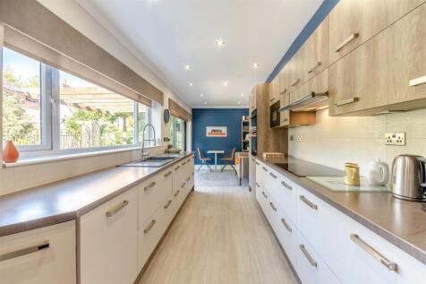 8660343-interior31.jpg