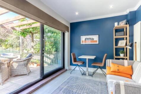 8660343-interior35.jpg