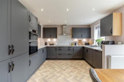 8661178-interior12.jpg