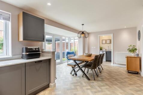 8661178-interior15.jpg