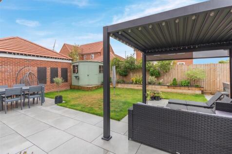 8661178-exterior12.jpg