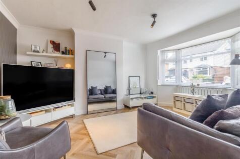 8609890-interior11.jpg