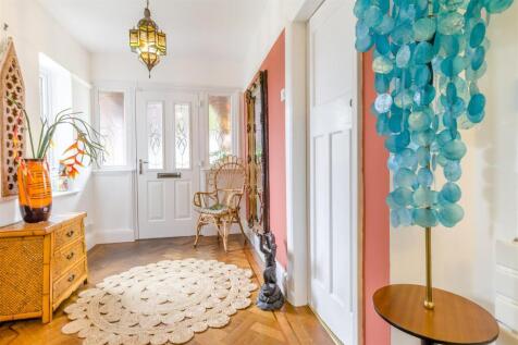 8657453-interior15.jpg