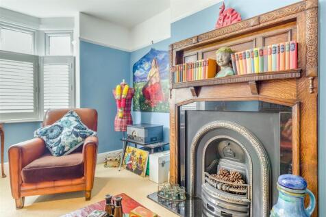 8657453-interior18.jpg