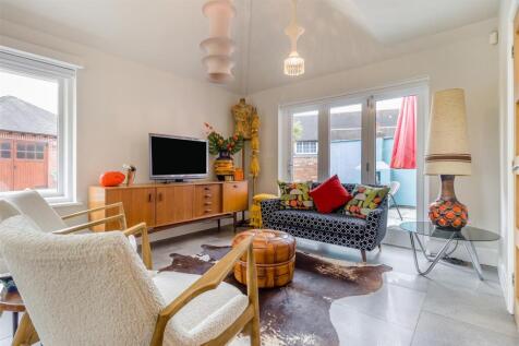 8657453-interior20.jpg