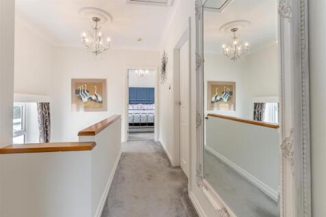 8662257-interior22.jpg