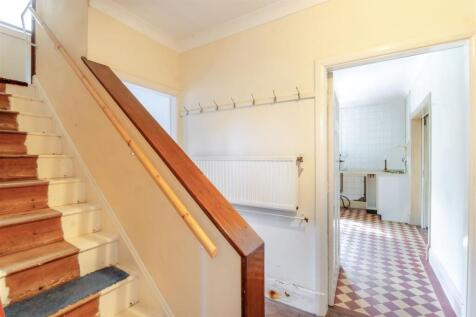 8662698-interior04.jpg