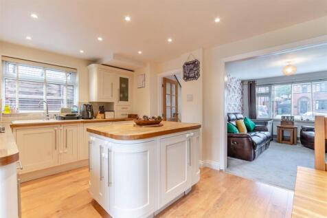 8663596-interior06.jpg