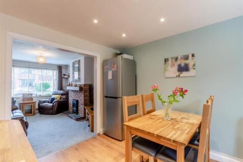 8663596-interior10.jpg