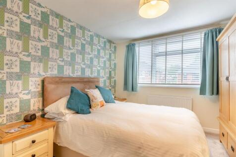 8663596-interior16.jpg