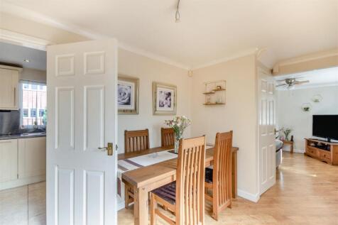 8664420-interior04.jpg