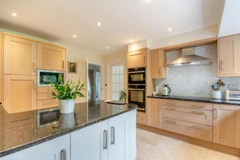8663254-interior40.jpg