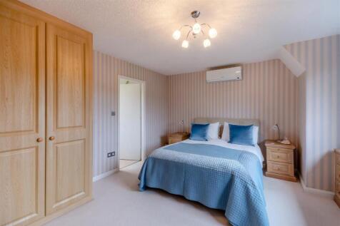 8663254-interior01.jpg