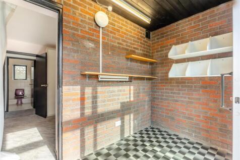 8666455-interior29.jpg