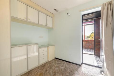 8666455-interior28.jpg