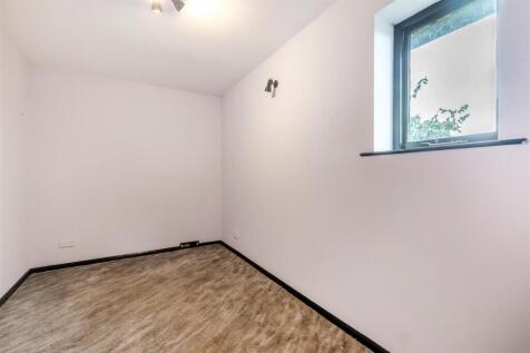 8666455-interior12.jpg