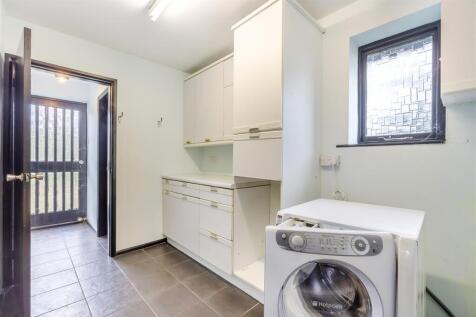 8666455-interior11.jpg