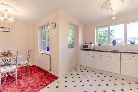 8666692-interior13.jpg