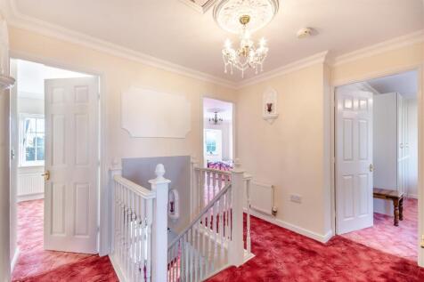 8666692-interior32.jpg