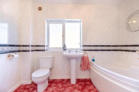 8666692-interior34.jpg