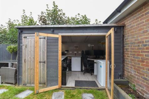 Workshop/Outbuildings