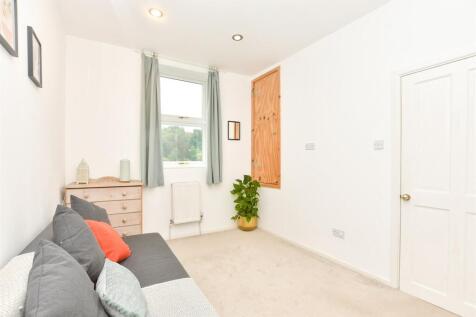 Bedroom/Office