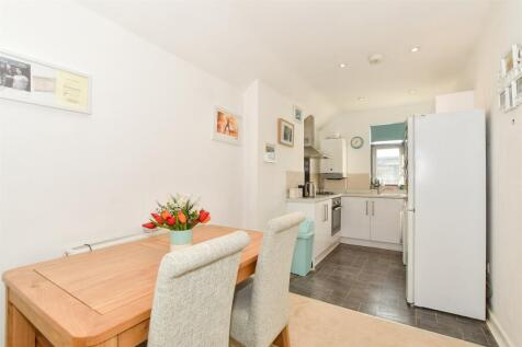 Lounge/ Kitchen
