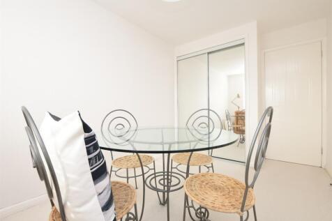 Dining Room / Bedroom 2