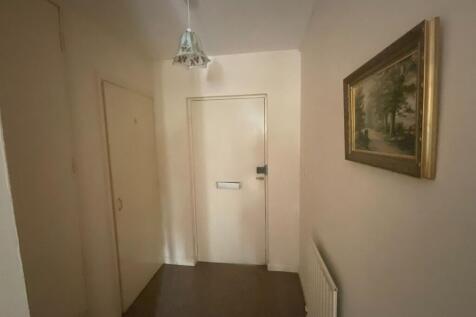 Entrance Hallwway