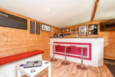 Workshop/Outbuildings