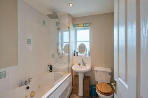 Family Bathrooom
