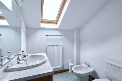 Annex Cloakroom