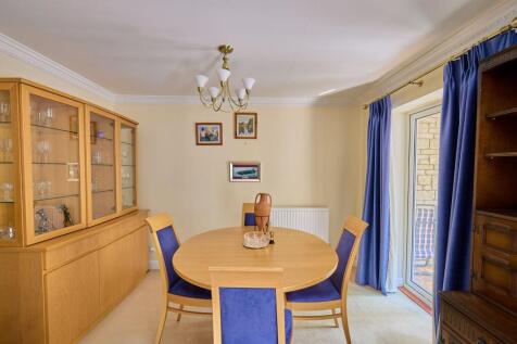 Sitting/Dining Room
