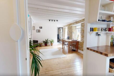 Sitting/Dining Room