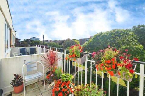 68c3c831-Balcony