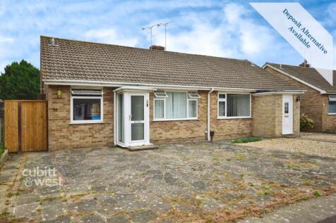 39 Ashurst Way - 1