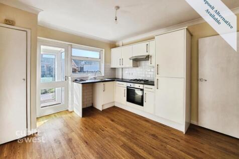 39 Ashurst Way - 2