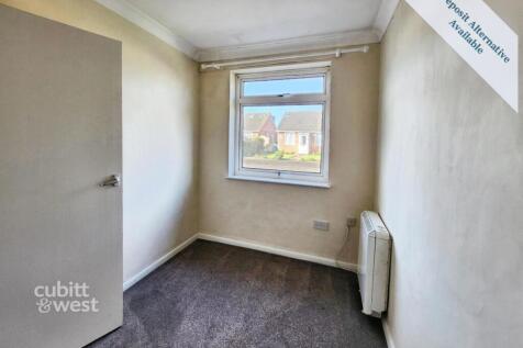 39 Ashurst Way - 3