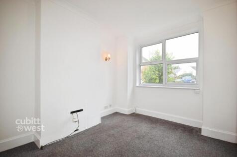 86 Longford Road - 5