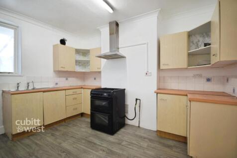 86 Longford Road - 6