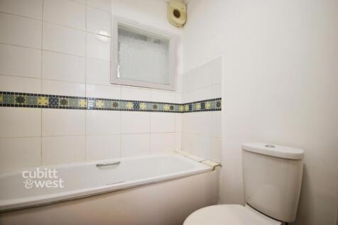 86 Longford Road - 1