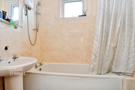 51b Gordon Avenue...