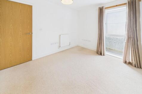 CAM02089G0-PR0577...