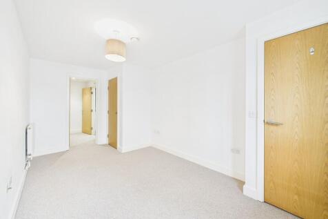 CAM02089G0-PR0577...