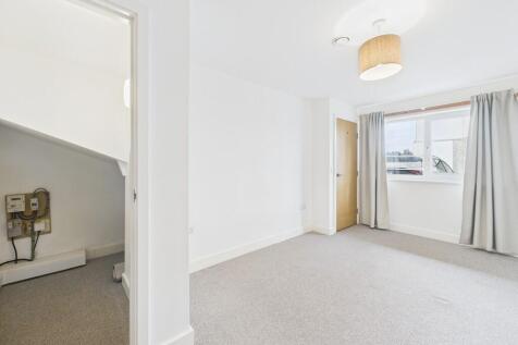 CAM02089G0-PR0577...