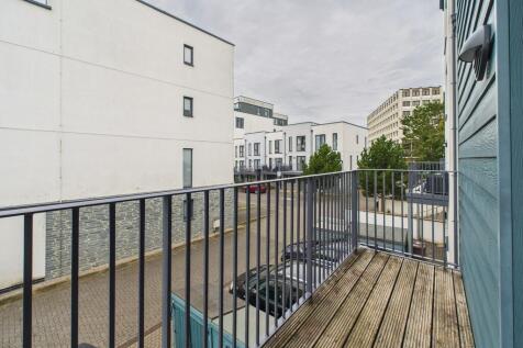 CAM02089G0-PR0577...