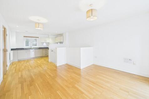 CAM02089G0-PR0577...