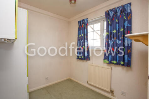 4 Hunting Gate Mews-